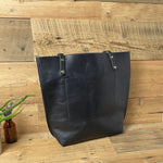 Charger l&#39;image dans la galerie, Black Full-Grain Leather Tote Bag
